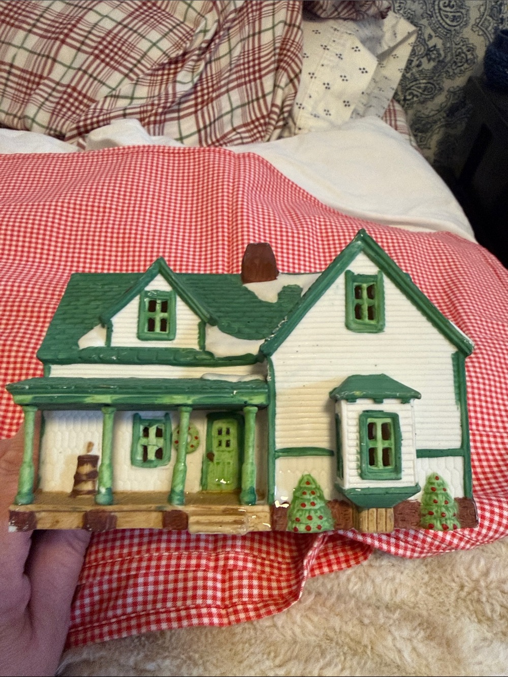 Vintage and retired Department 56 Green Roof White Siding Holiday farmhouse - Picture 2 of 10